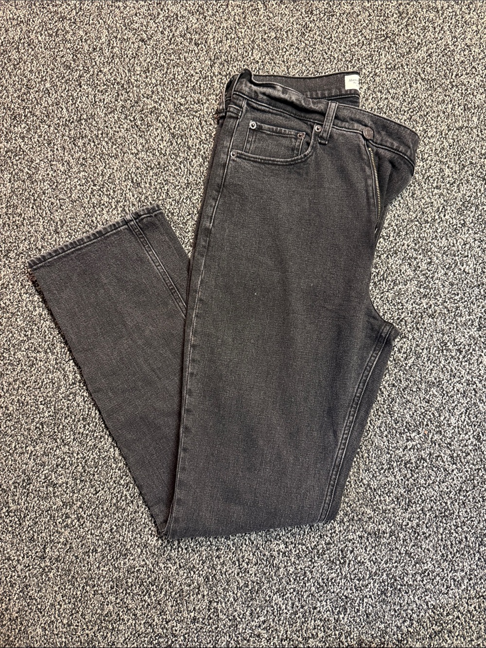 Abercrombie & Fitch Women's Ultra High-Rise Black Slim Straight Jeans 30 10